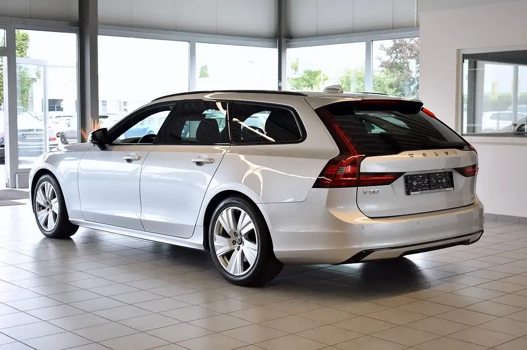Volvo V90 AUT R-Design - Thumbnail 5