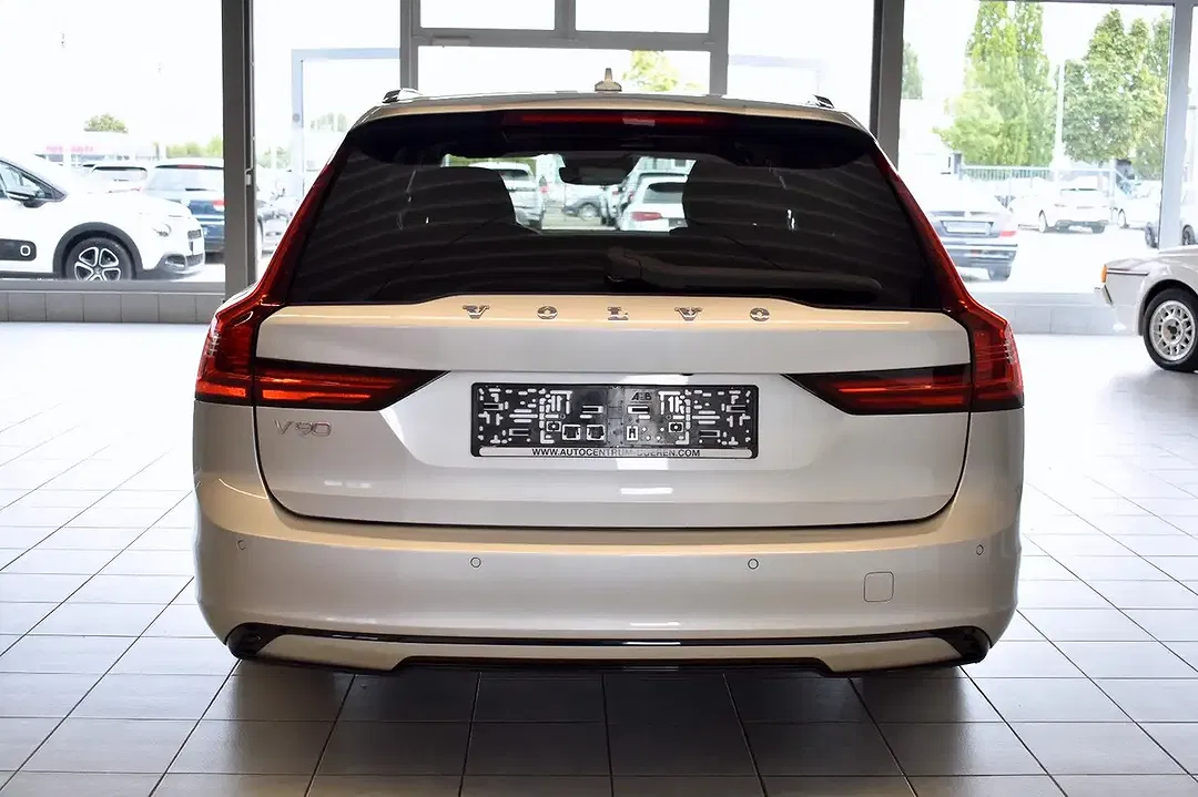 Volvo V90 AUT R-Design - Thumbnail 6