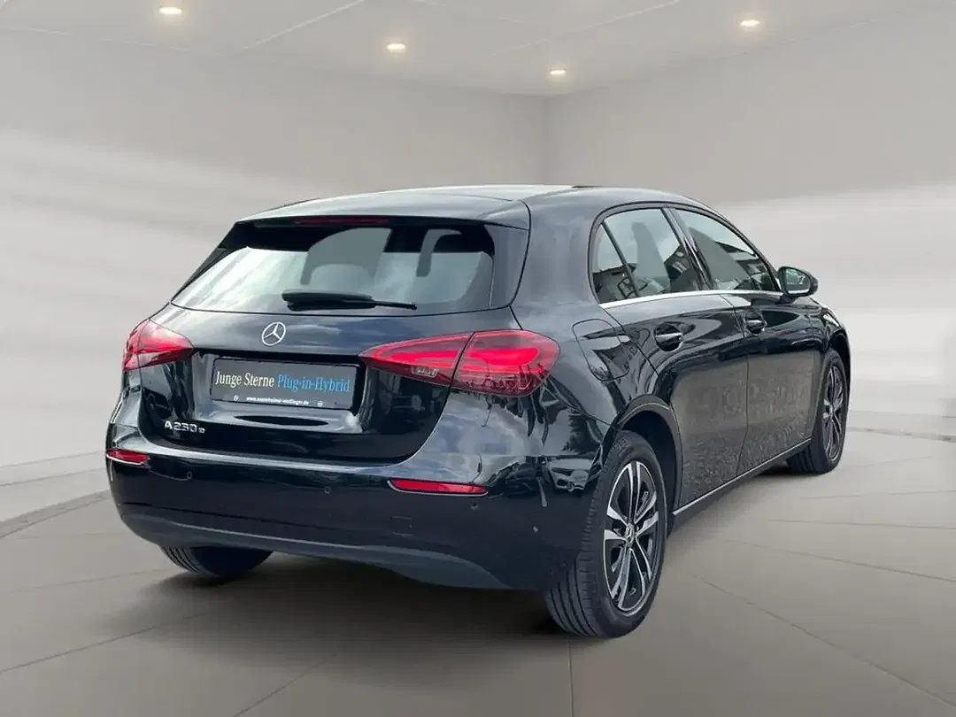 Mercedes-Benz A 250 AUT - Thumbnail 3