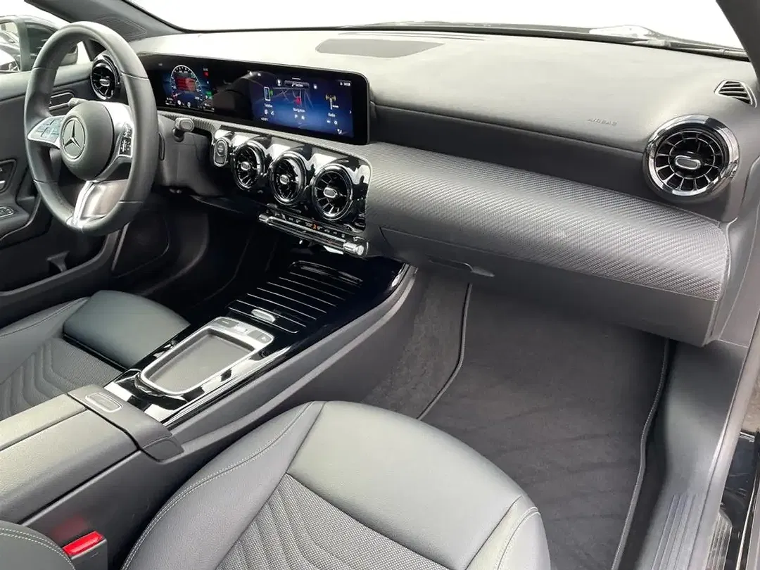 Mercedes-Benz A 250 AUT - Thumbnail 4