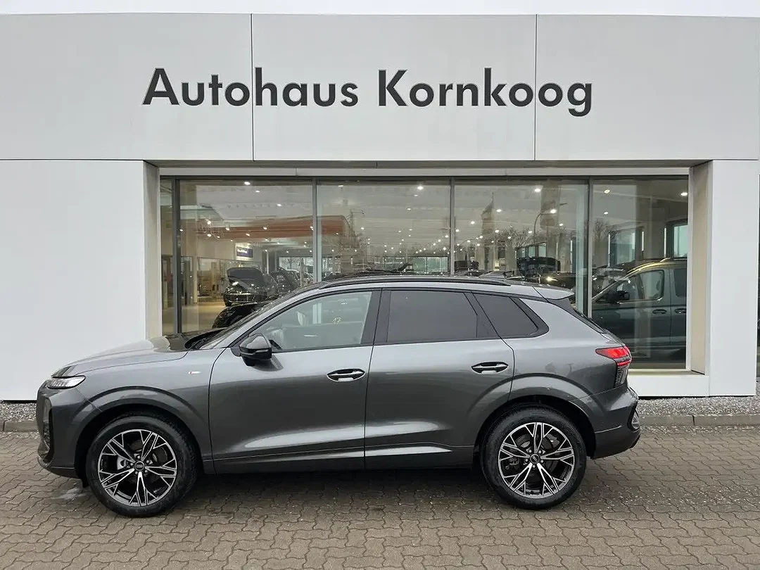 Audi Q3 2.0 TDI S tronic S line - Afbeelding 1