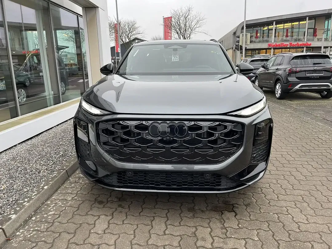 Audi Q3 2.0 TDI S tronic S line - Thumbnail 3