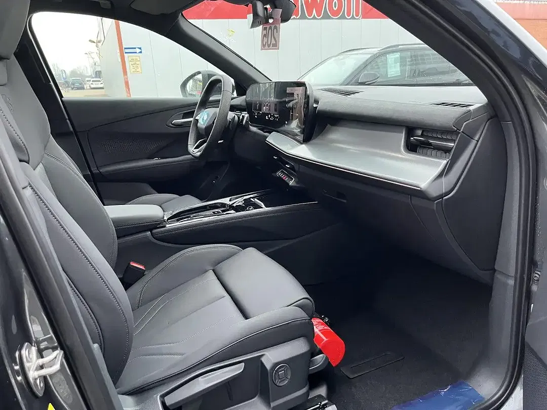 Audi Q3 2.0 TDI S tronic S line - Thumbnail 6