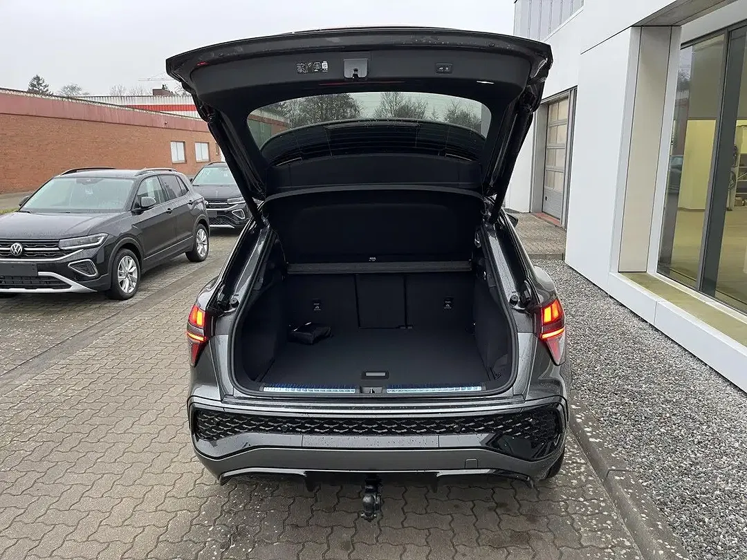 Audi Q3 2.0 TDI S tronic S line - Thumbnail 8