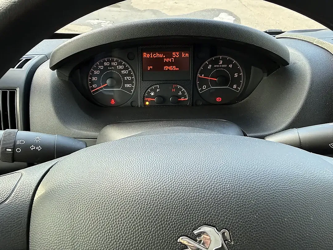 Peugeot Boxer BlueHDi 140 L4H2 Premium - Thumbnail 10