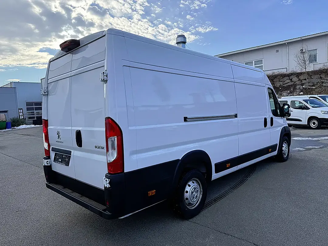 Peugeot Boxer BlueHDi 140 L4H2 Premium - Thumbnail 3