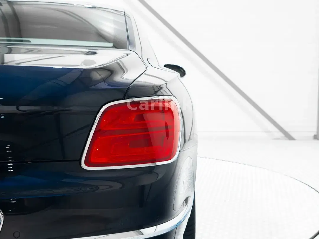 Bentley Flying Spur 4.0 V8 Hybrid Mulliner - Thumbnail 13