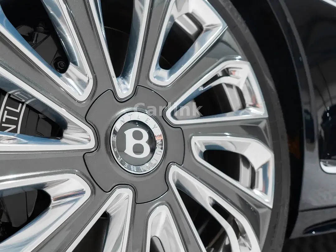 Bentley Flying Spur 4.0 V8 Hybrid Mulliner - foto 15