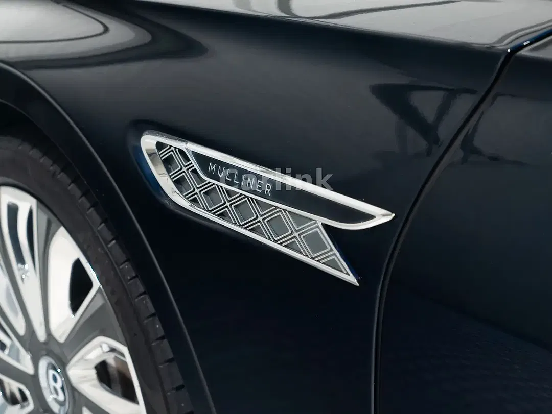 Bentley Flying Spur 4.0 V8 Hybrid Mulliner - Thumbnail 9