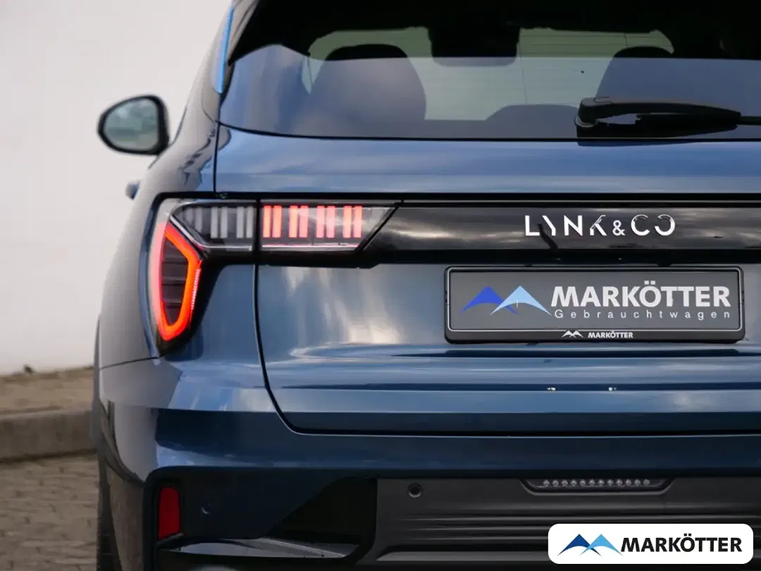 Lynk & Co 01 - Thumbnail 5