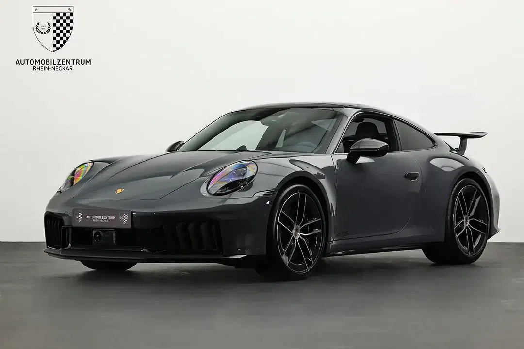 Porsche 911 4 Carrera GTS - Thumbnail 3