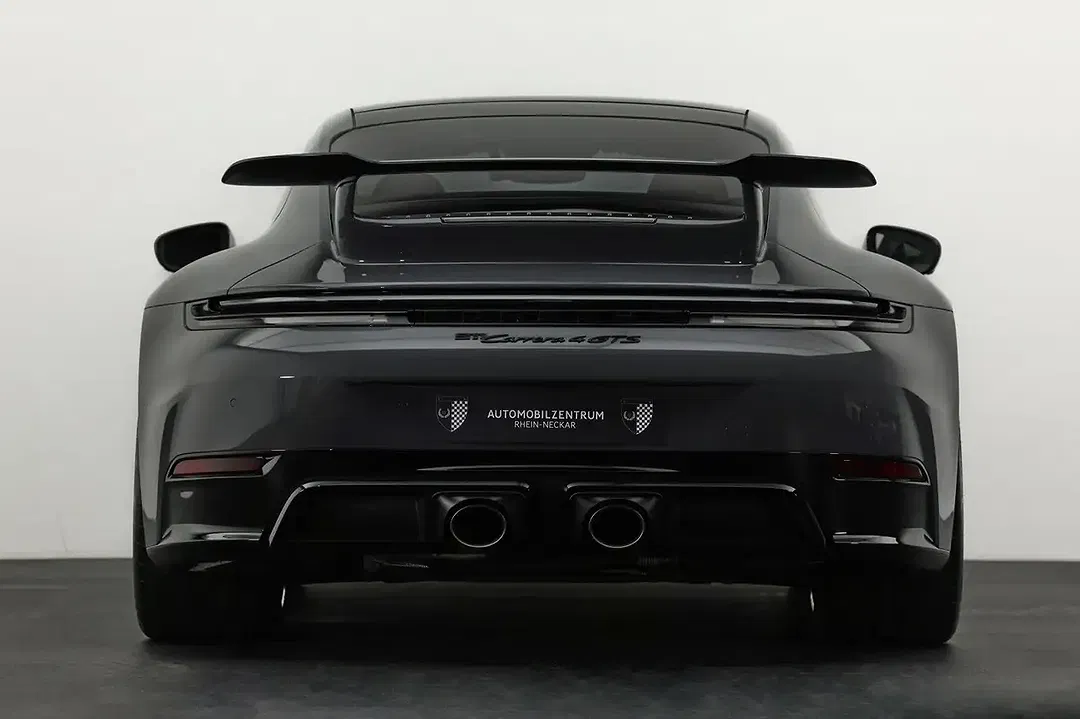 Porsche 911 4 Carrera GTS - Thumbnail 8