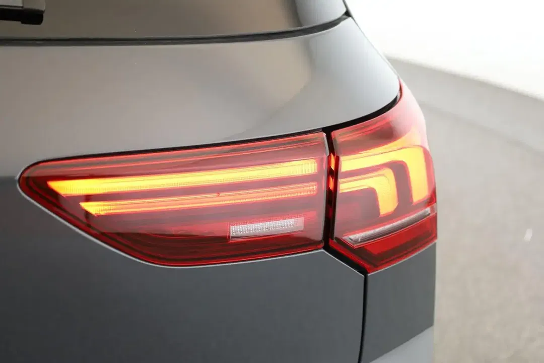 Volkswagen Golf DSG GTI Black Edition - Thumbnail 10