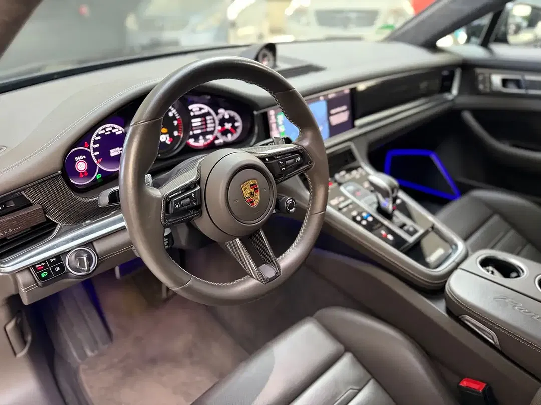 Porsche Panamera V8 GTS - Thumbnail 24