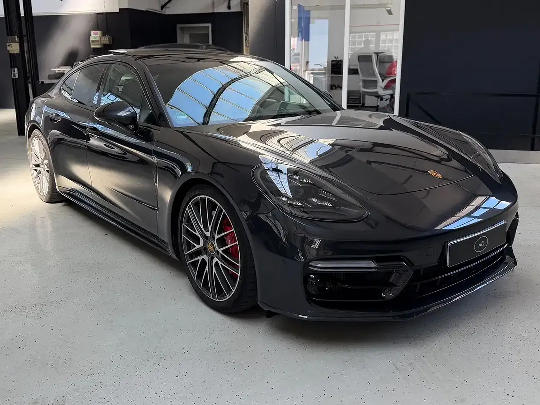 Porsche Panamera V8 GTS - Thumbnail 4