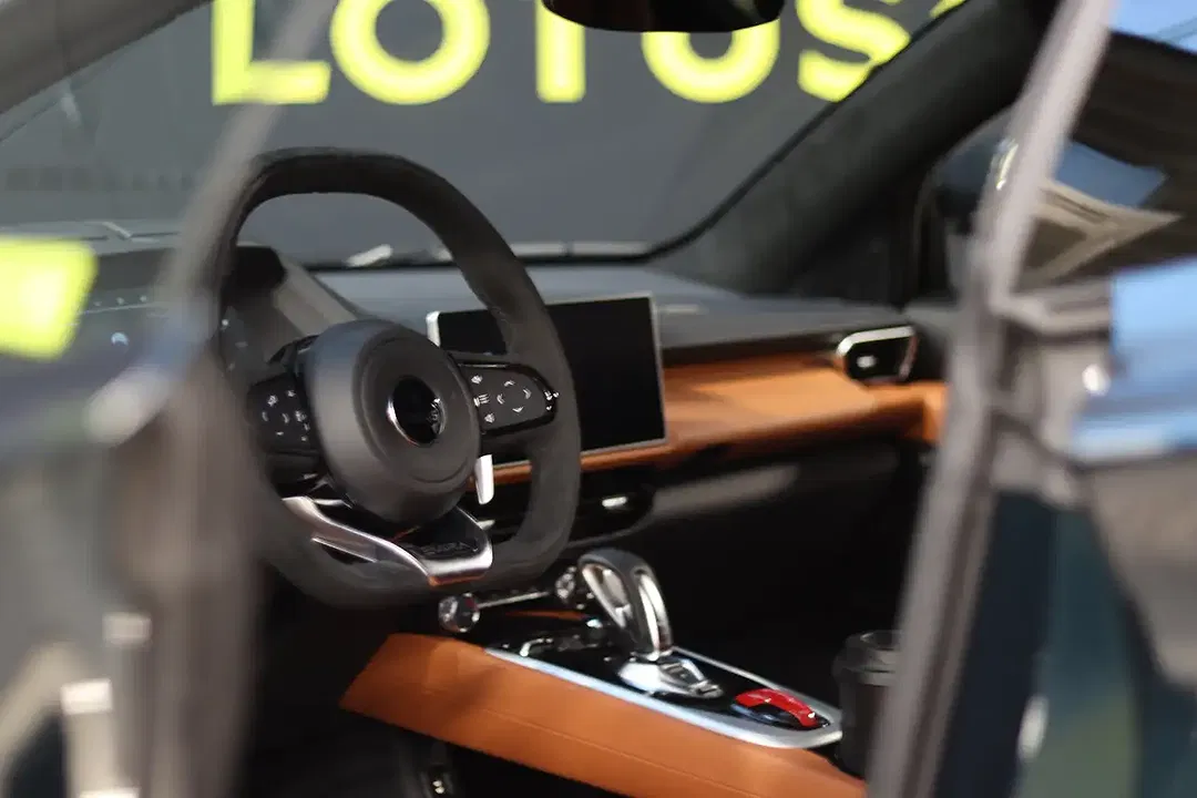 Lotus Emira Turbo SE - Thumbnail 9