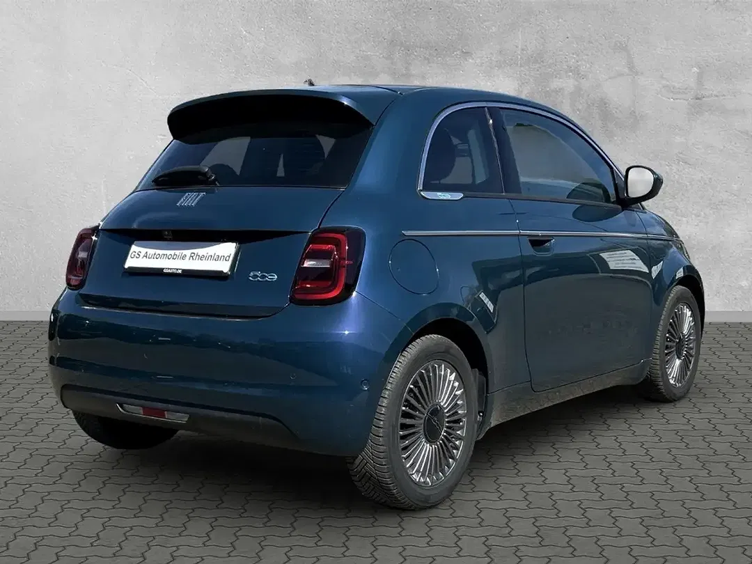 Fiat 500e - Thumbnail 4