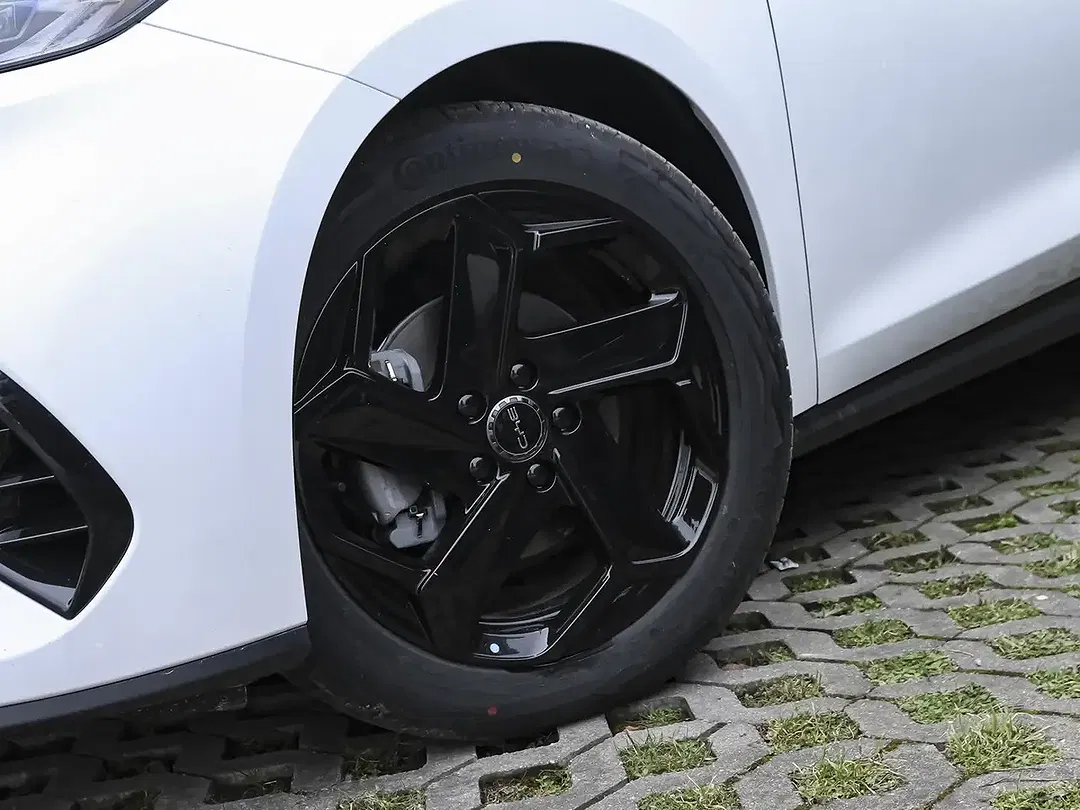 BYD Seal 6 DM-i Touring Comfort - Thumbnail 10