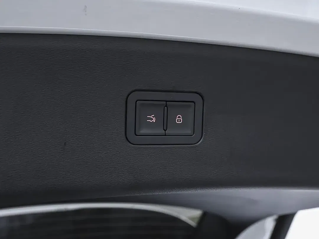 BYD Seal 6 DM-i Touring Comfort - Thumbnail 12