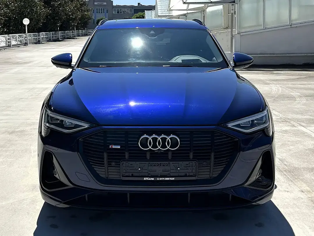 Audi e-tron 55 quattro Sportback S line - Thumbnail 10
