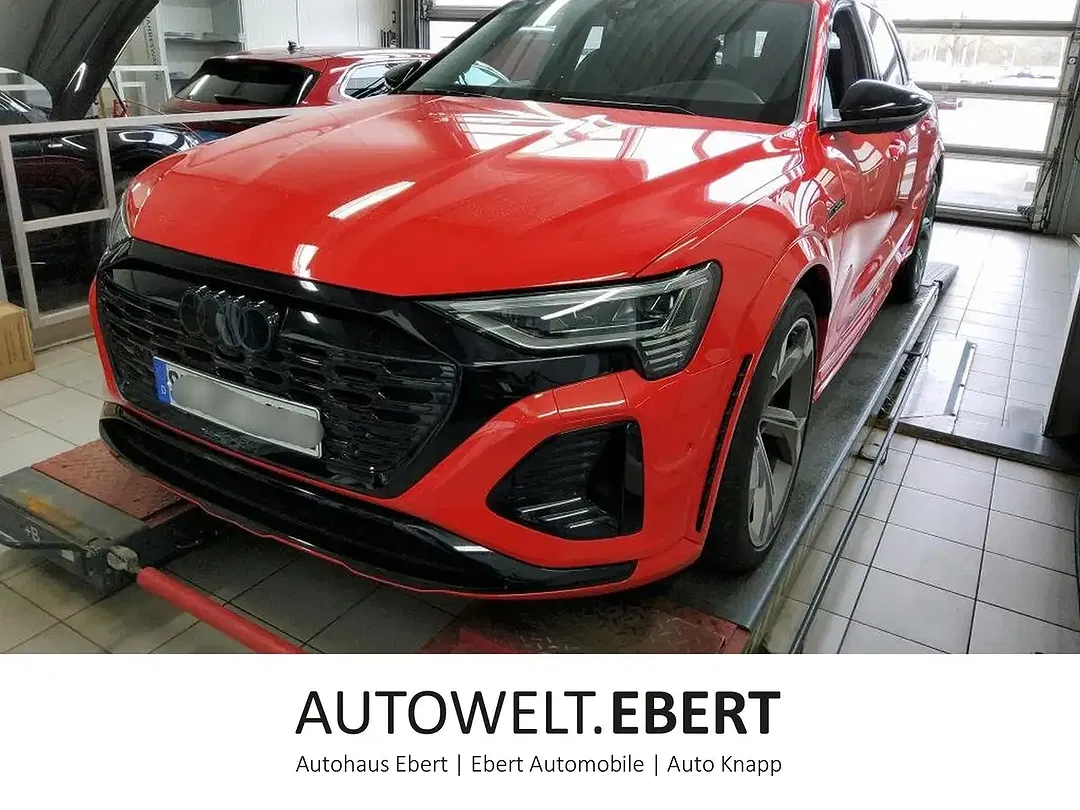 Audi SQ8 e-tron quattro - foto 1