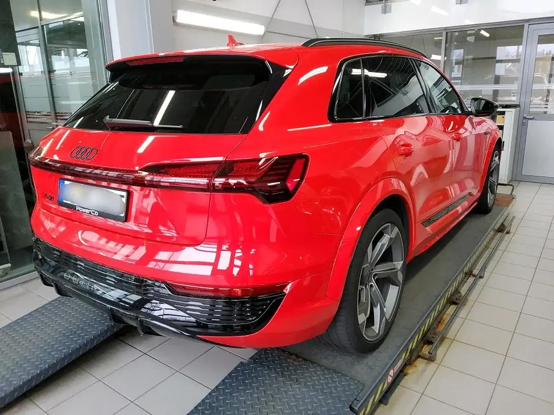 Audi SQ8 e-tron quattro - foto 2