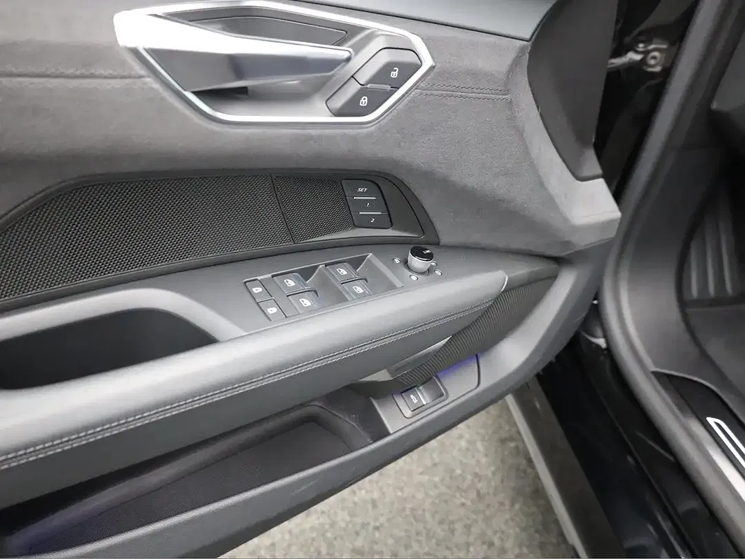 Audi e-tron GT quattro - Thumbnail 14