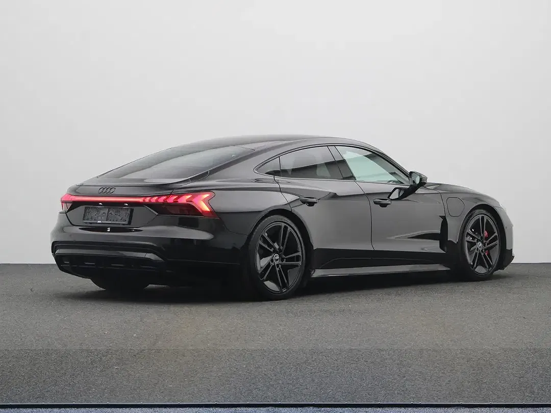 Audi e-tron GT quattro - foto 2