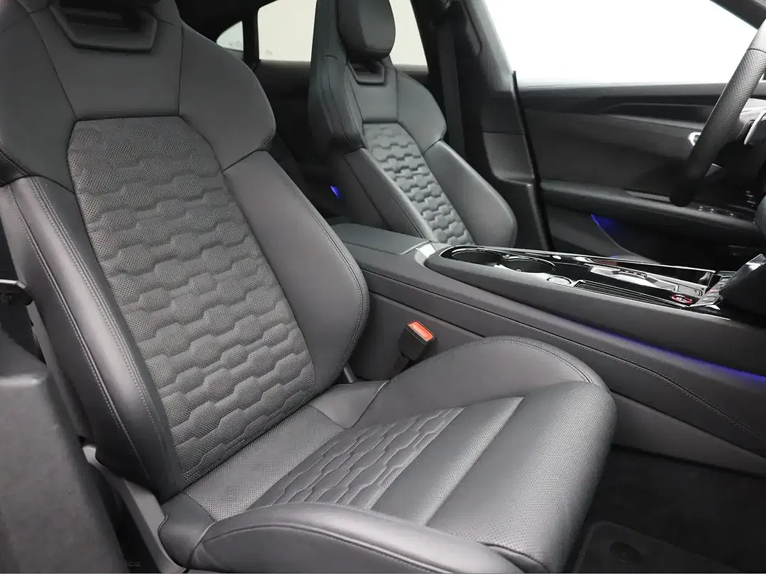 Audi e-tron GT quattro - Thumbnail 4