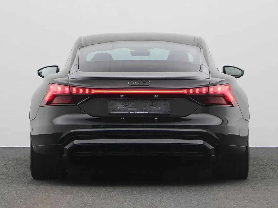 Audi e-tron GT quattro - Thumbnail 6