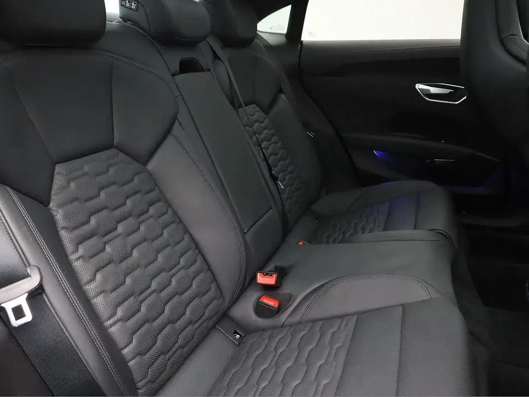 Audi e-tron GT quattro - Thumbnail 9