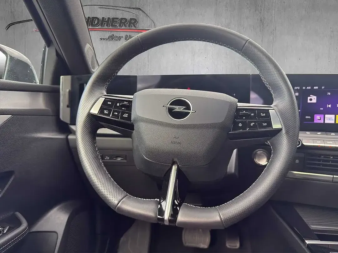 Opel Astra 1.2 Turbo GS - Thumbnail 5