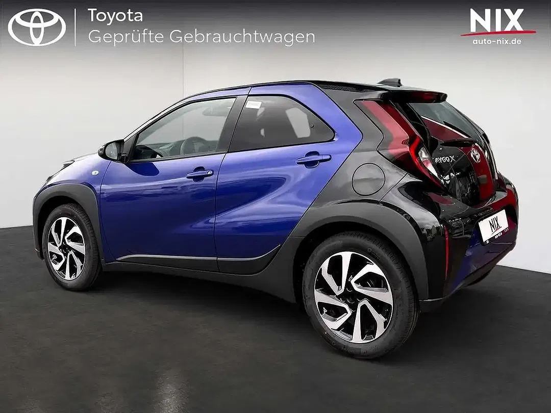 Toyota Aygo X Teamplayer - Thumbnail 2