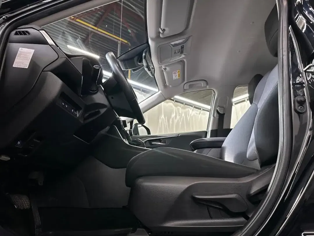 Toyota RAV 4 Hybrid - Thumbnail 18