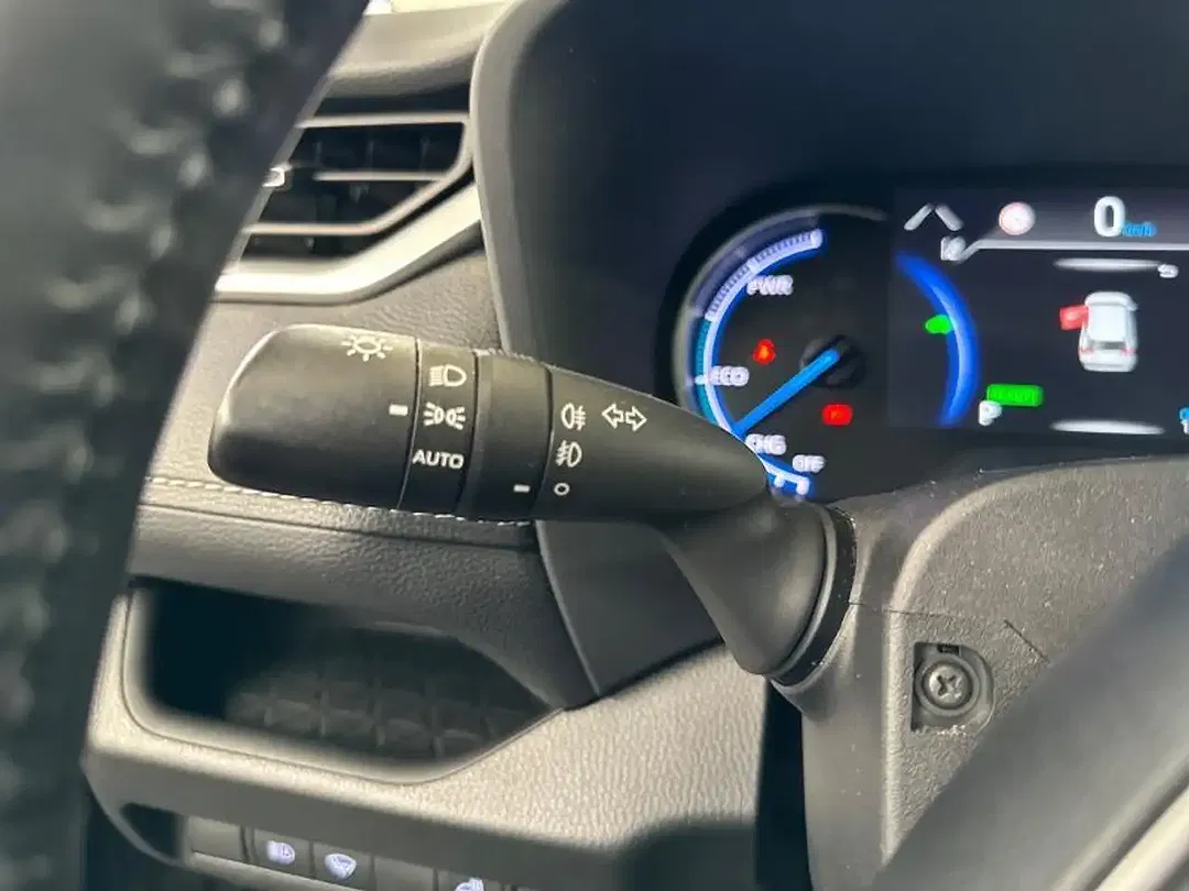 Toyota RAV 4 Hybrid - Thumbnail 24
