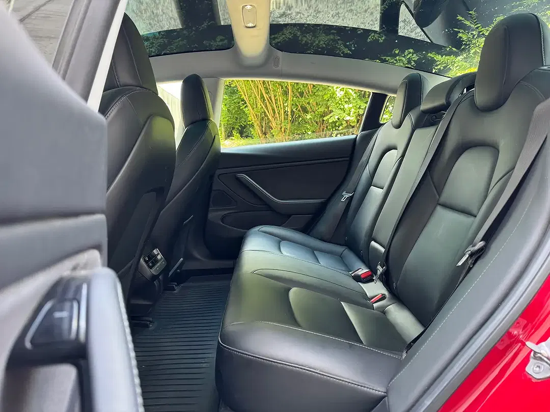 Tesla Model 3 Standard Range Plus - Thumbnail 14