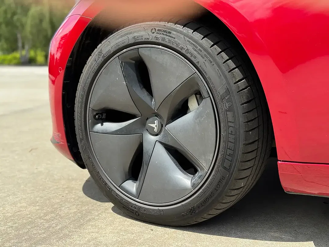 Tesla Model 3 Standard Range Plus - Thumbnail 8