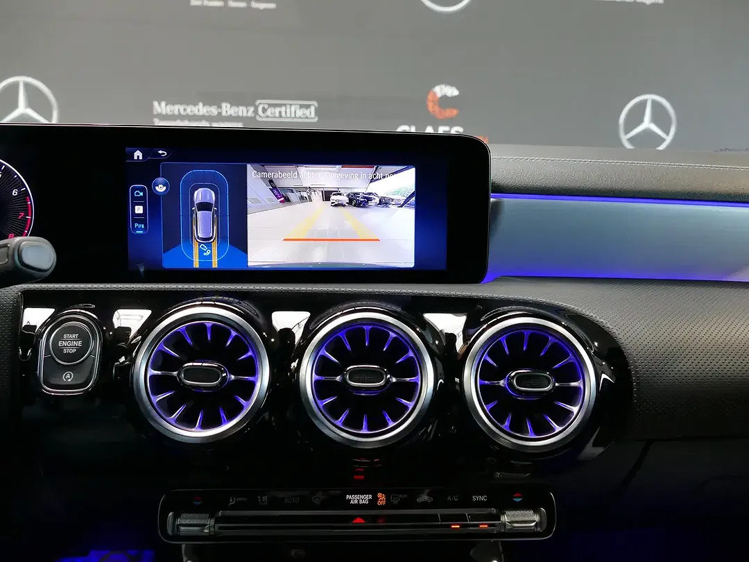 Mercedes-Benz CLA 200 AMG Line - Thumbnail 15