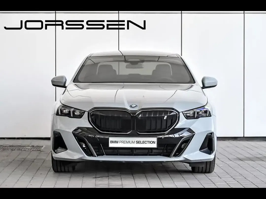 BMW i5 M Pro - foto 2