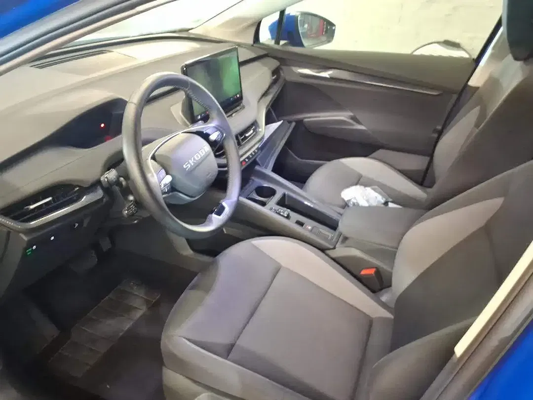 Skoda Elroq 50 AUT Tour - Thumbnail 4