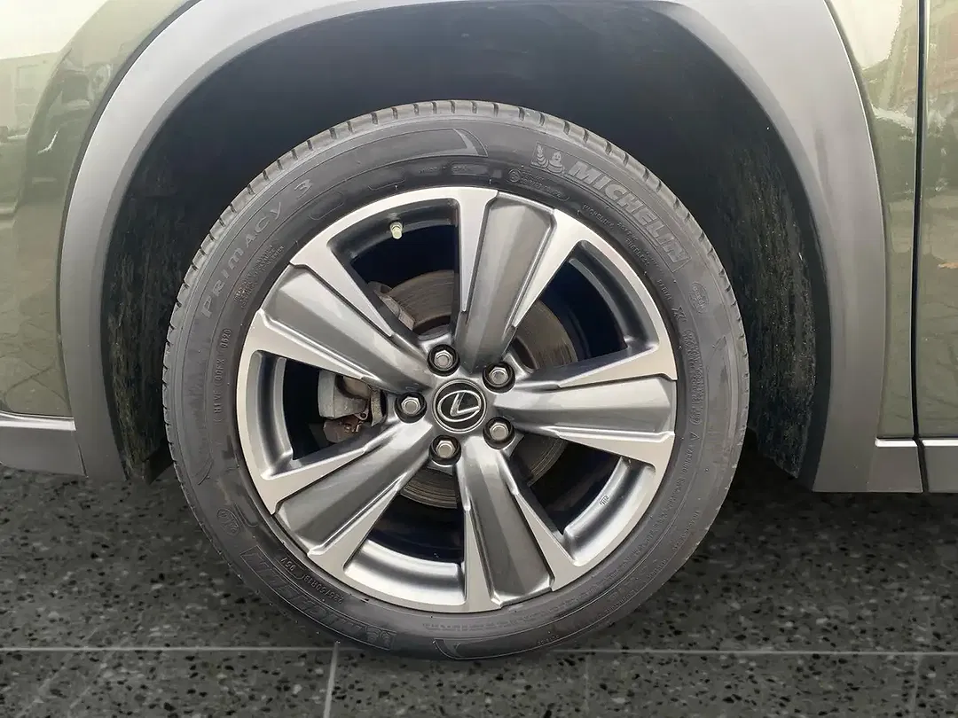 Lexus UX 300e Luxury - Thumbnail 15