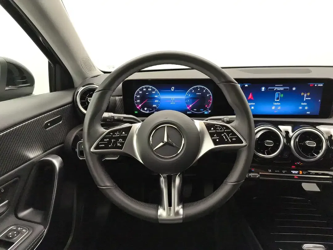 Mercedes-Benz A 180 - Thumbnail 12