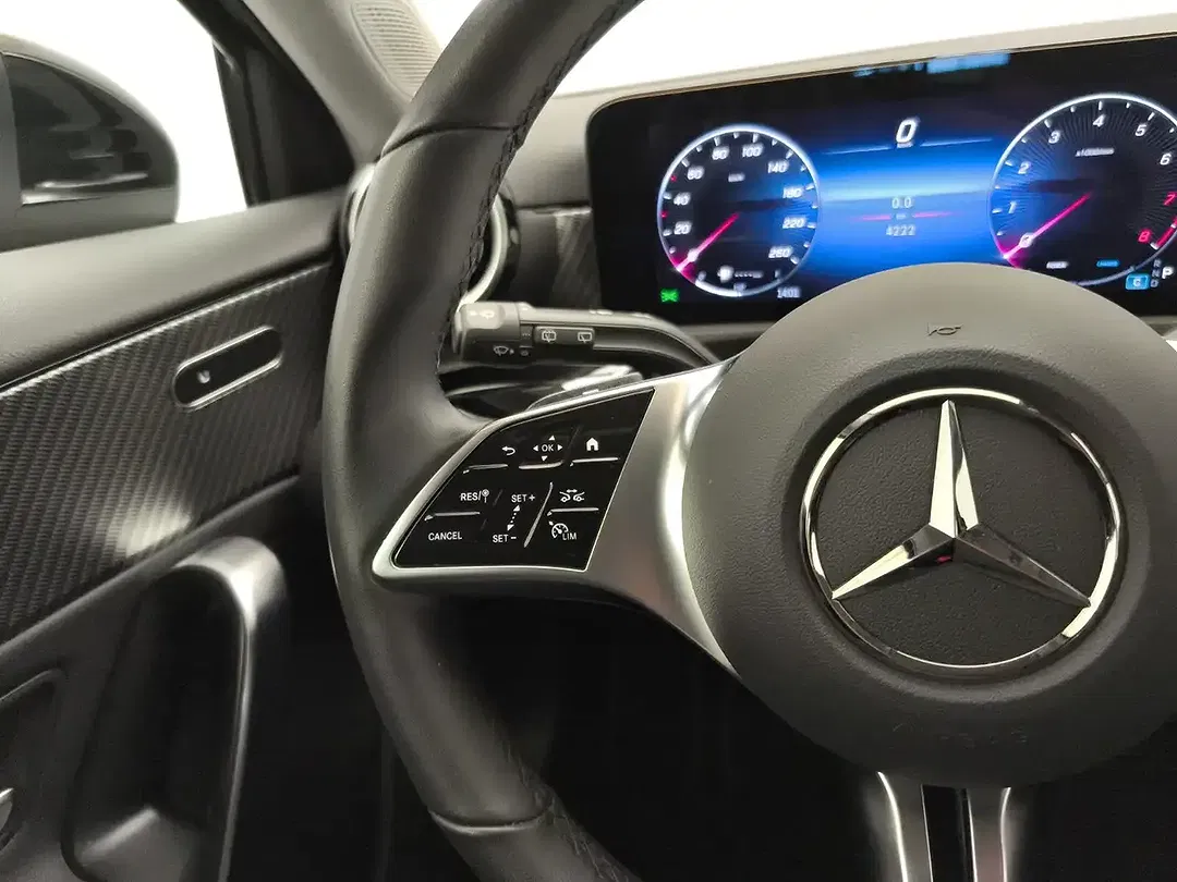 Mercedes-Benz A 180 - Thumbnail 15