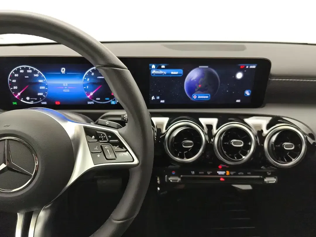 Mercedes-Benz A 180 - Thumbnail 16