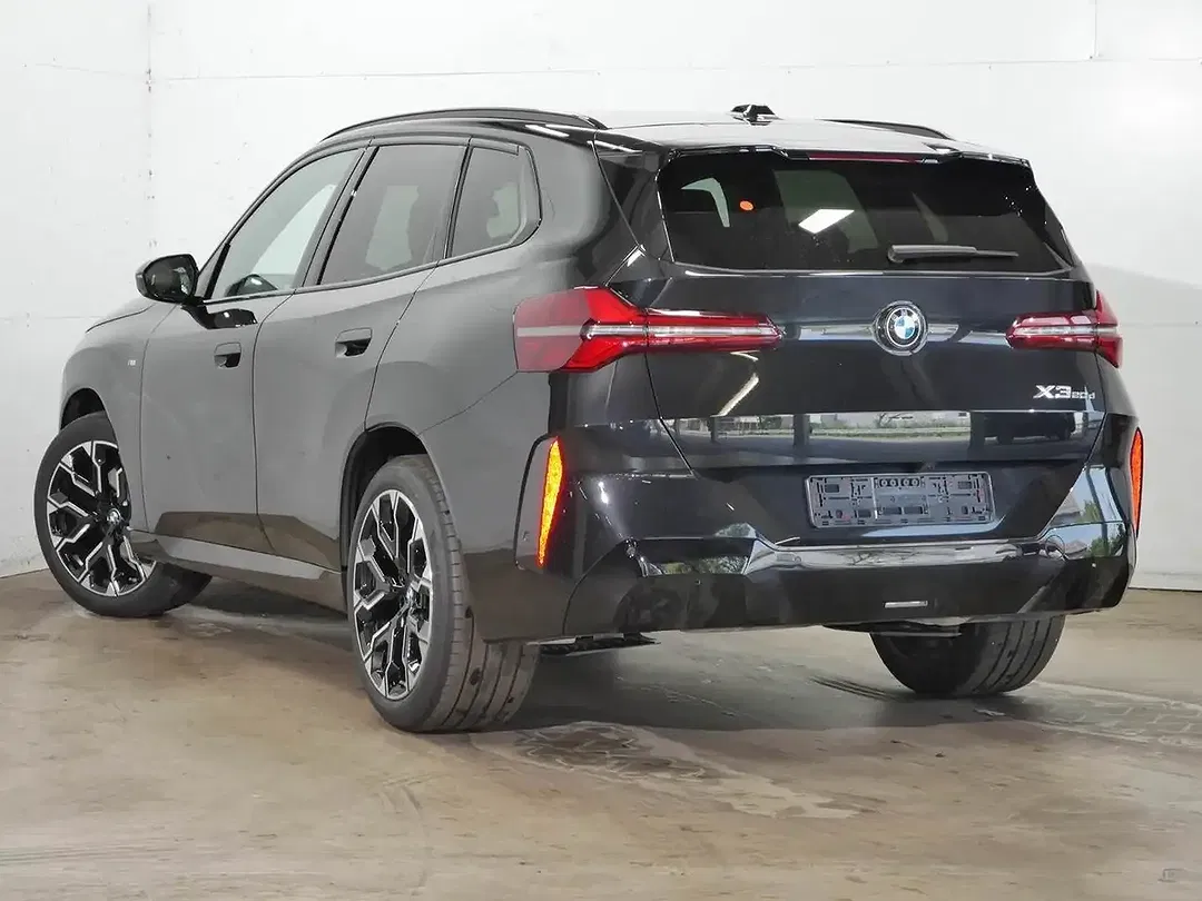 BMW X3 xDrive M Sport Pro - Thumbnail 3