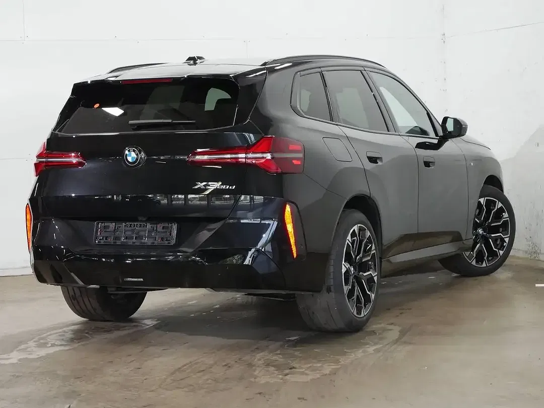 BMW X3 xDrive M Sport Pro - Thumbnail 4