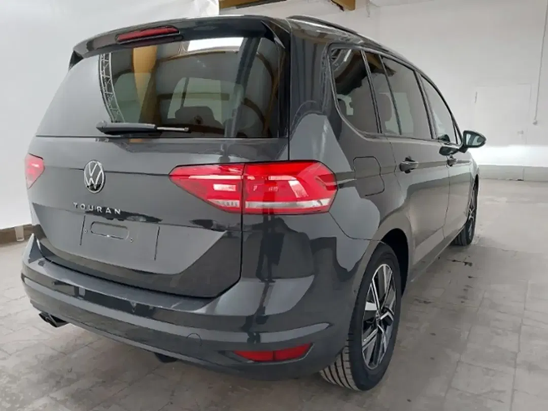 Volkswagen Touran - Thumbnail 13