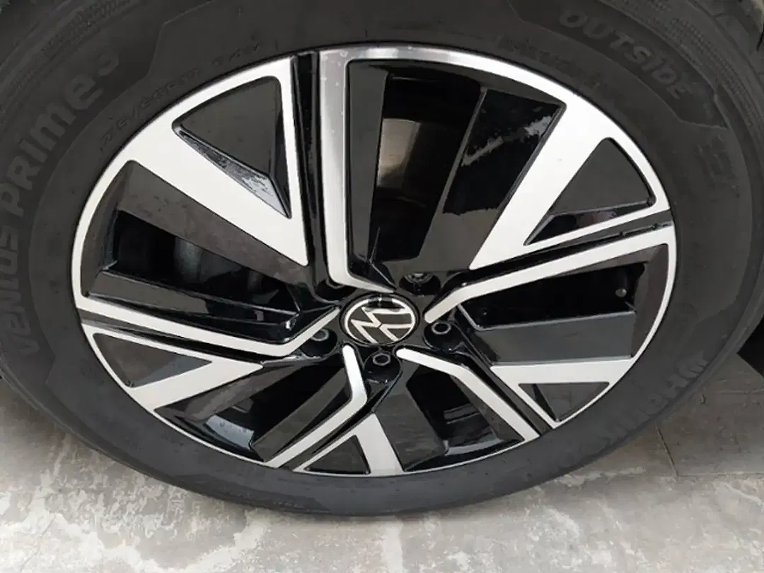 Volkswagen Touran - Thumbnail 15