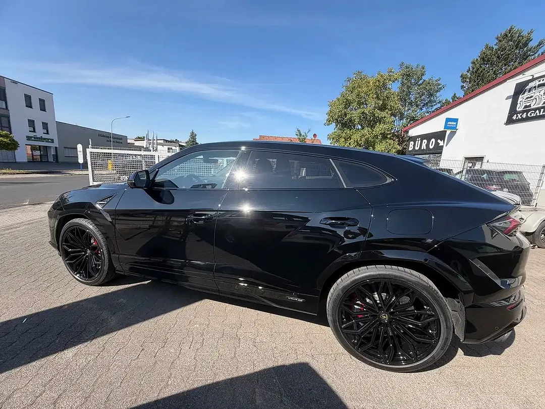 Lamborghini Urus 4.0 V8 SE - Thumbnail 3
