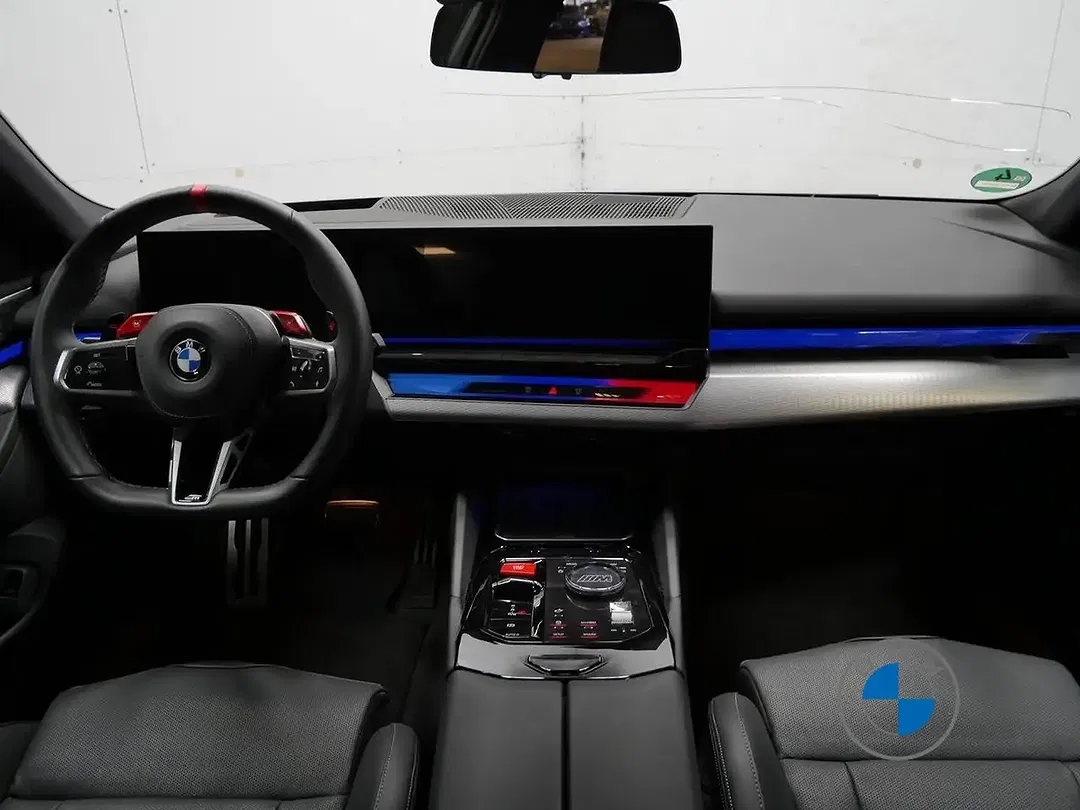 BMW M5 Touring - Thumbnail 8